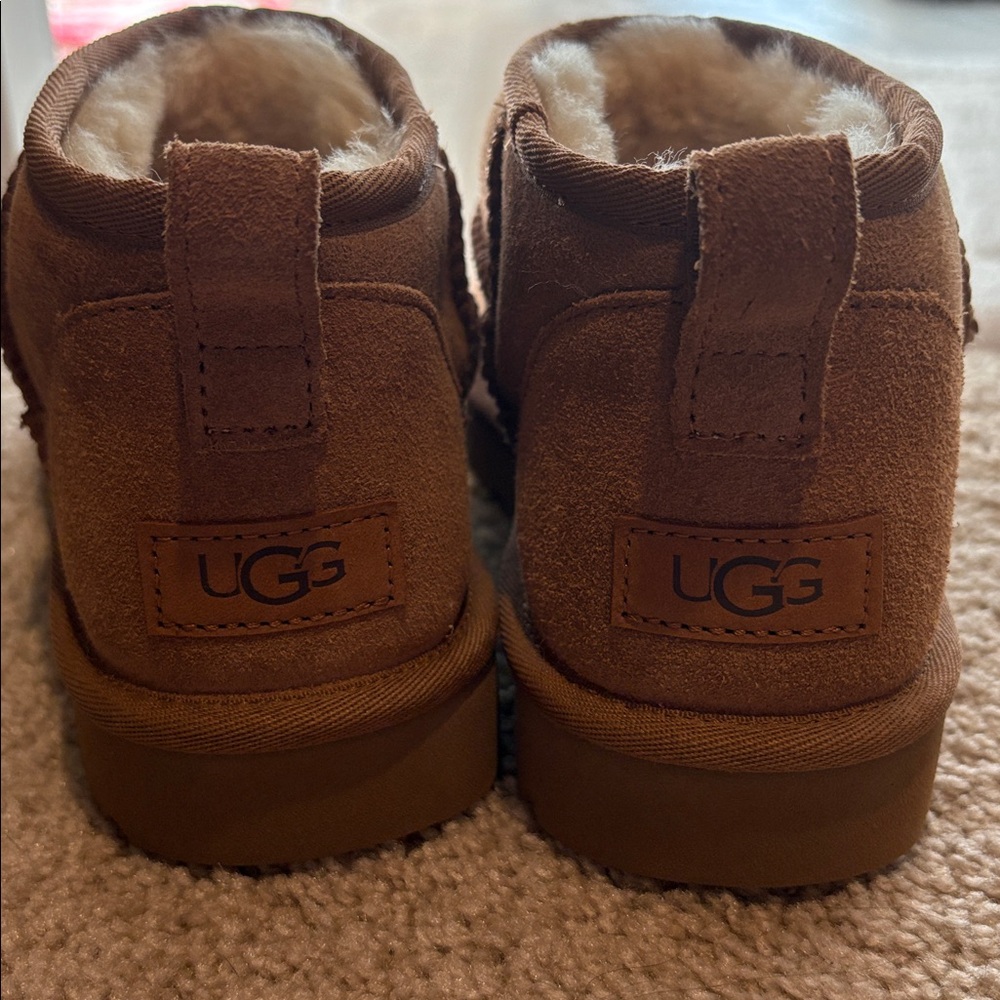 Ugg Short Women’s Boots